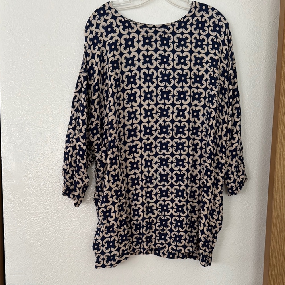 Black and White Boxy 3/4 Sleeve Tunic